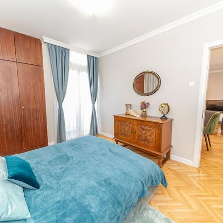 City Center De Lux Apartment バール エクステリア 写真