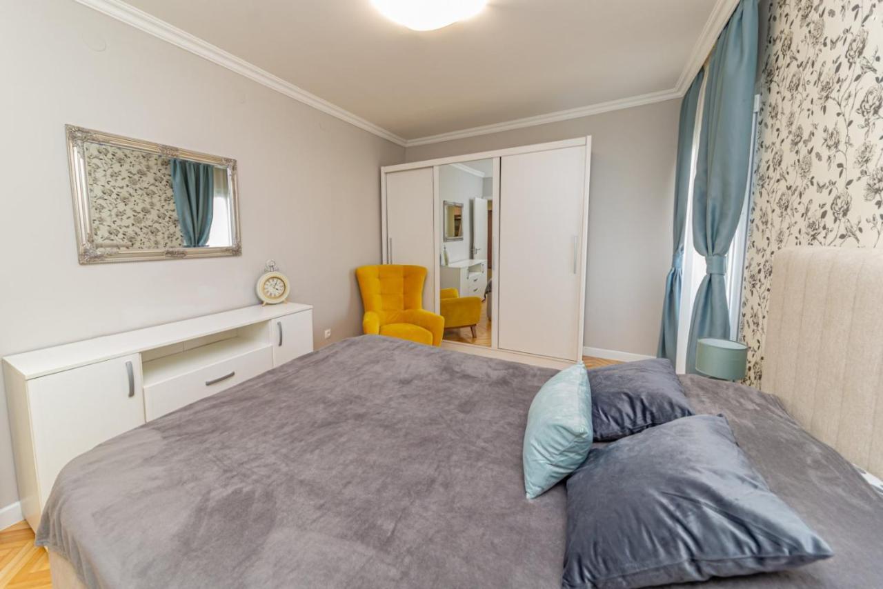 City Center De Lux Apartment バール エクステリア 写真