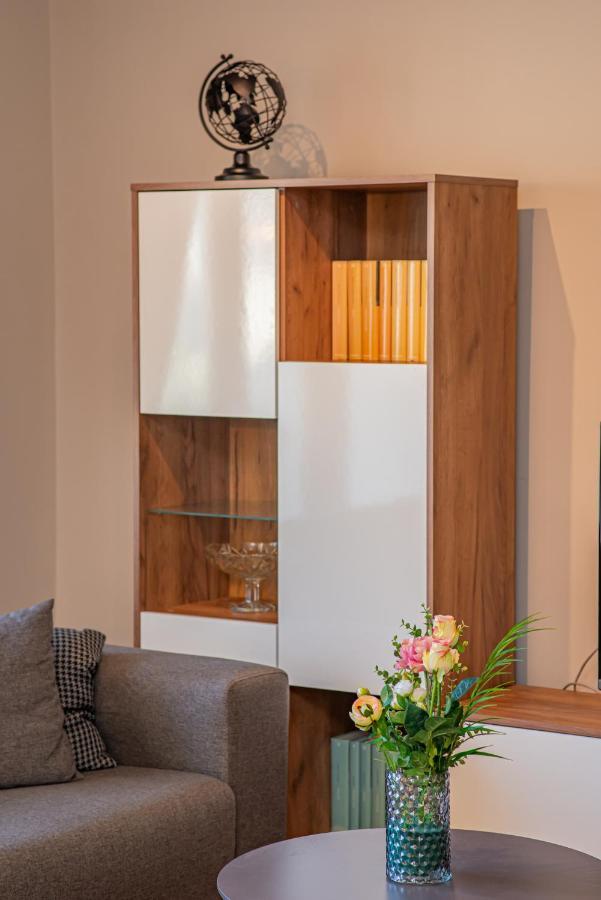 City Center De Lux Apartment バール エクステリア 写真